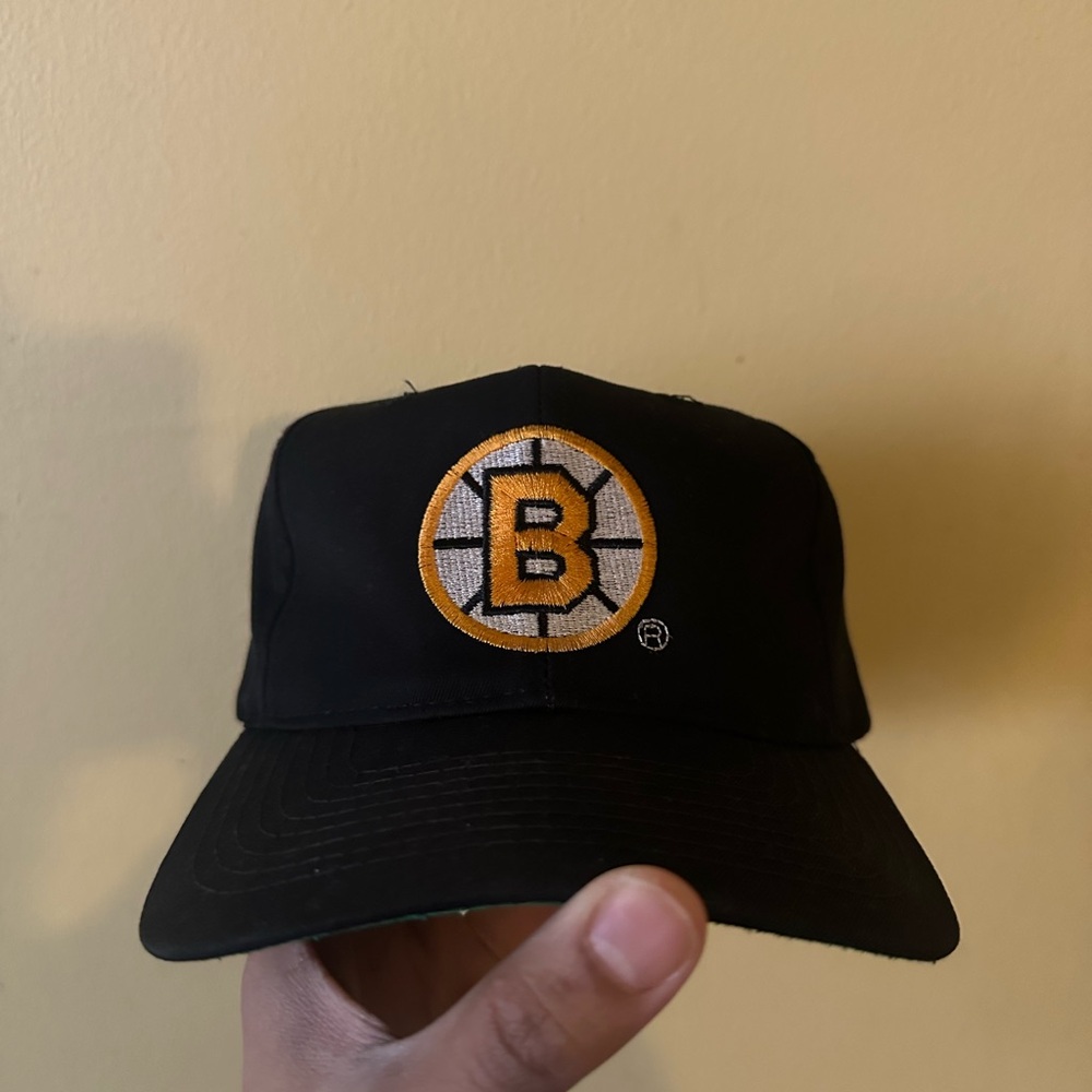 STARTER Boston Bruins SnapBack